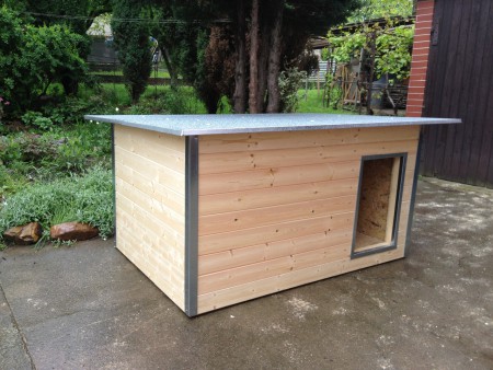 psí bouda zateplená plech praha boudy